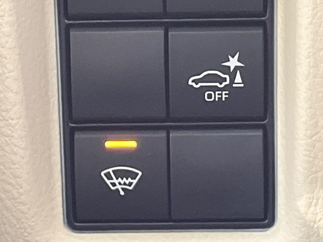 TOYOTA LANDCRUISER PRADO 2023