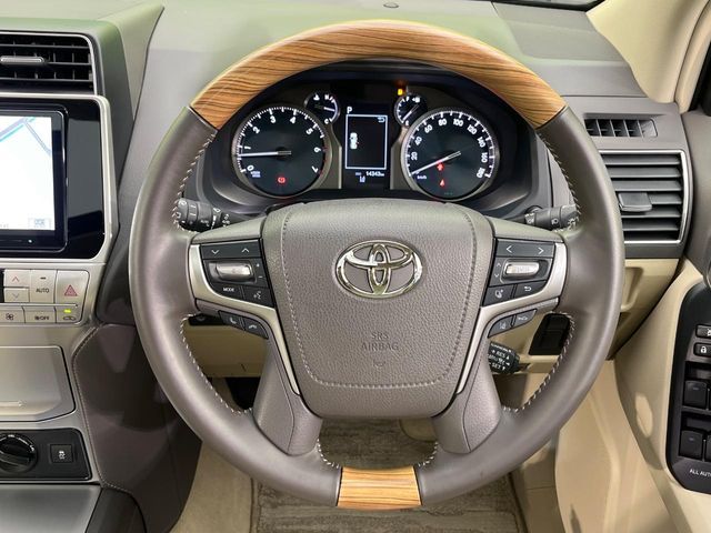 TOYOTA LANDCRUISER PRADO 2023