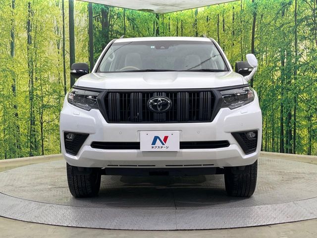 TOYOTA LANDCRUISER PRADO 2023