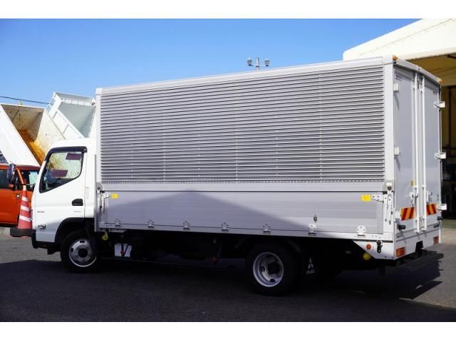 MITSUBISHI CANTER 2023