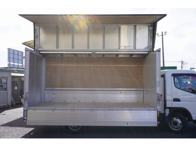 MITSUBISHI CANTER 2023