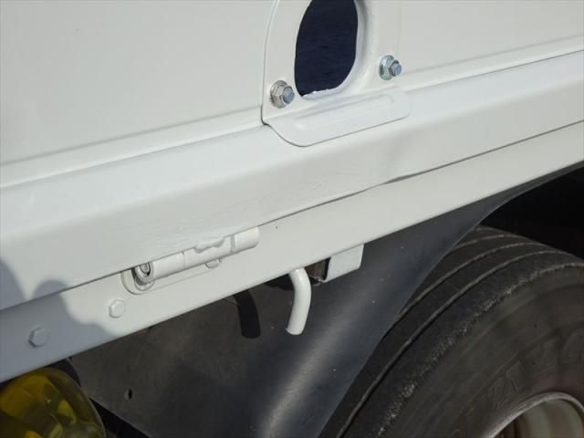 MITSUBISHI CANTER 2017