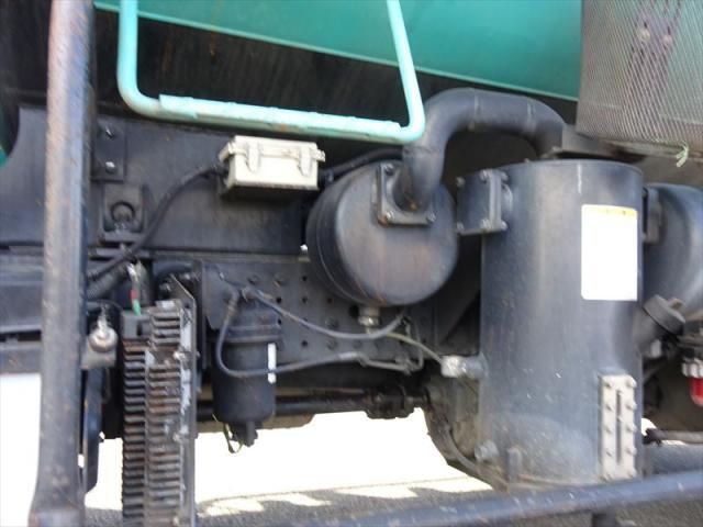 MITSUBISHI CANTER 2015