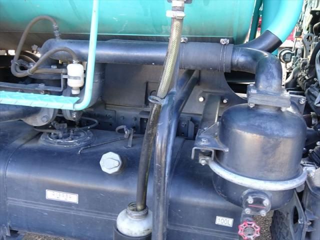 MITSUBISHI CANTER 2015