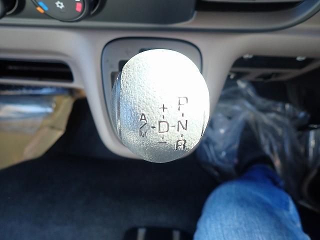 MITSUBISHI CANTER 2025