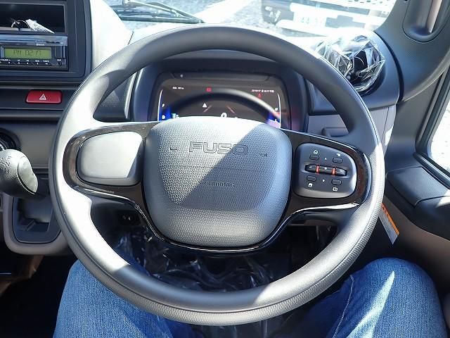 MITSUBISHI CANTER 2025