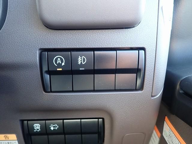 MITSUBISHI CANTER 2025