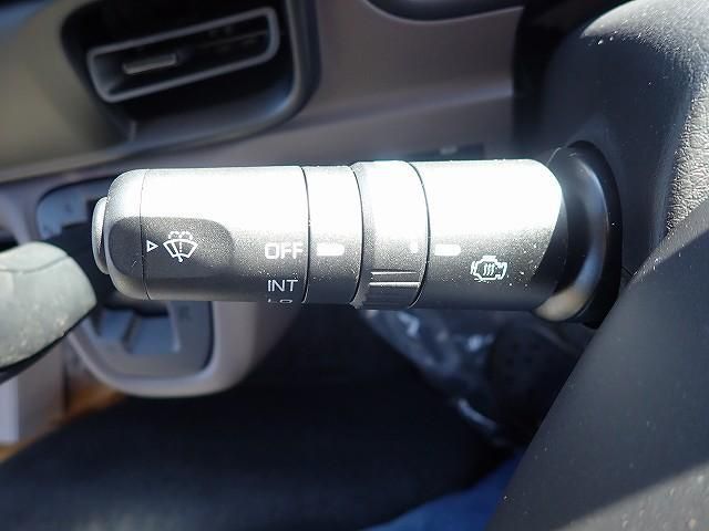 MITSUBISHI CANTER 2025