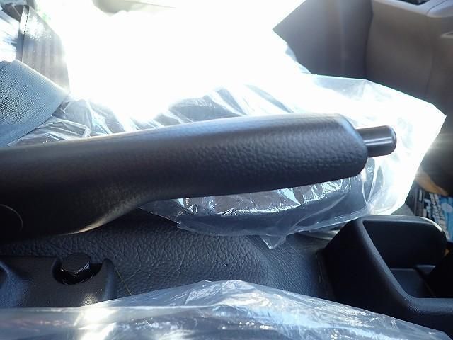 MITSUBISHI CANTER 2025