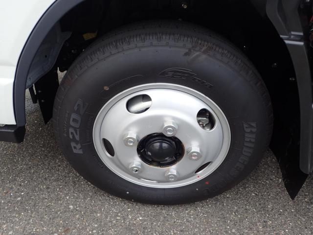 MITSUBISHI CANTER 2025