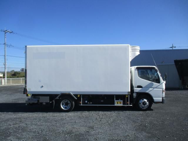 MITSUBISHI CANTER 2018