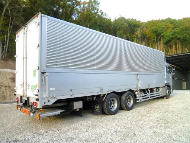 NISSAN DIESEL Quon 2019