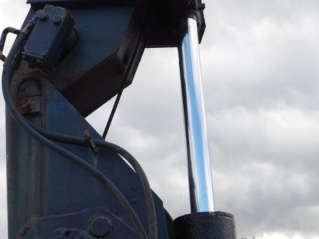 MITSUBISHI CANTER 2004