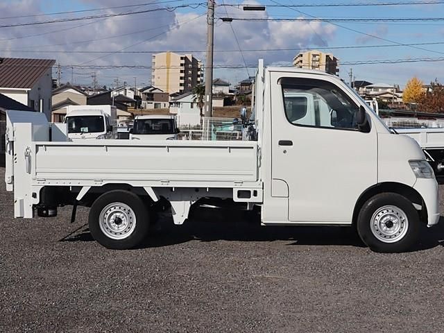 TOYOTA TOWNACE truck 2WD 2012