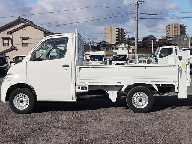 TOYOTA TOWNACE truck 2WD 2012