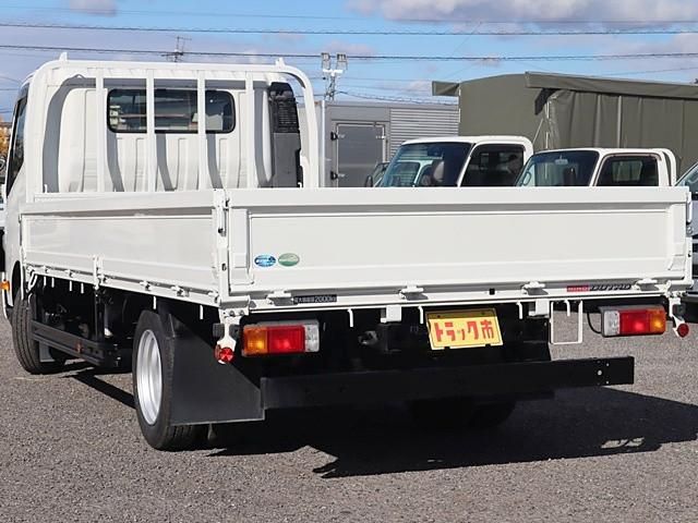 HINO DUTRO 2020