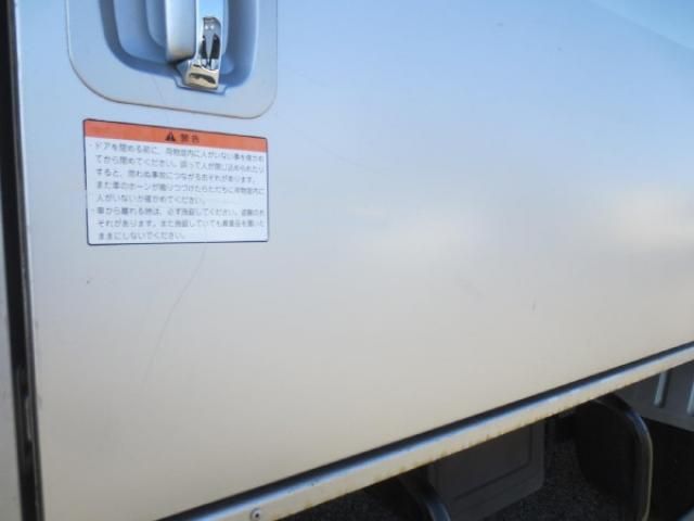 TOYOTA DYNA 2019