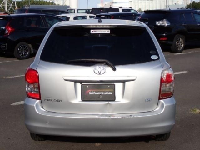 TOYOTA COROLLA FIELDER 2011