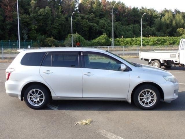 TOYOTA COROLLA FIELDER 2011