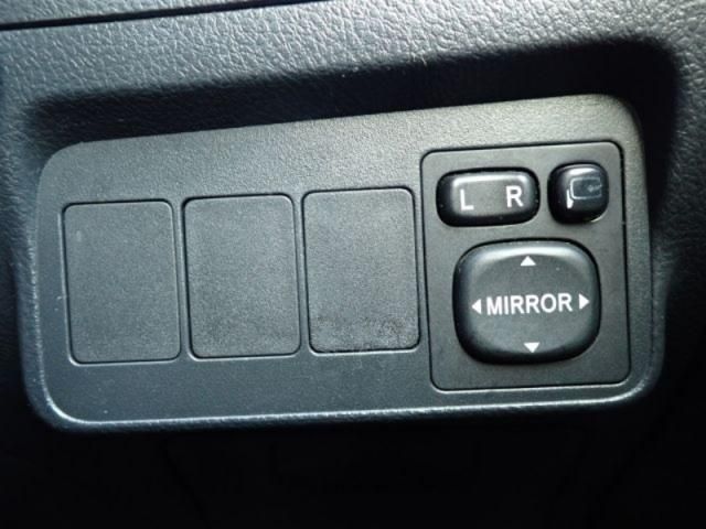 TOYOTA COROLLA FIELDER 2011