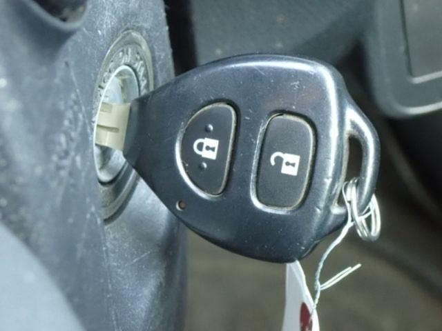 TOYOTA COROLLA FIELDER 2011