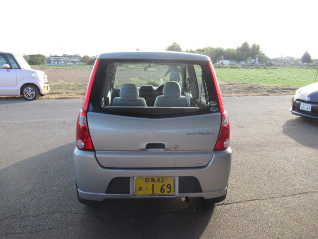 SUBARU PLEO van 2004
