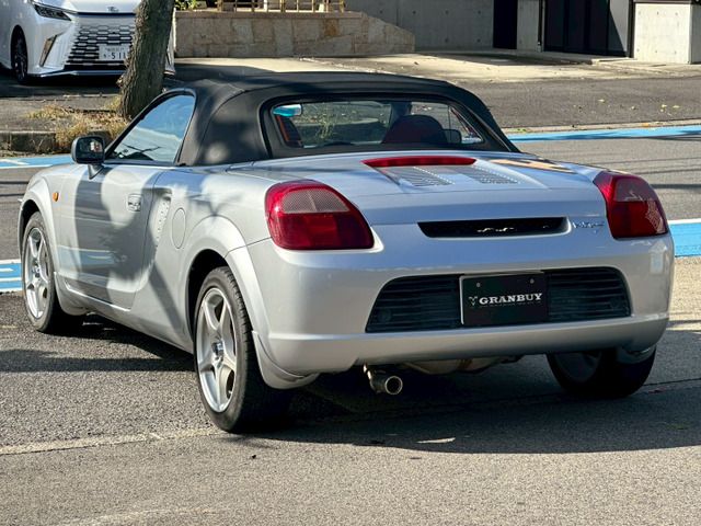 TOYOTA MR-S 2000