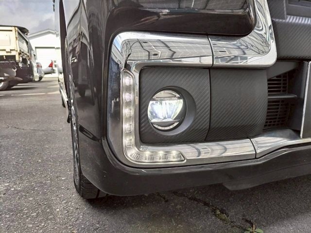 DAIHATSU TANTO CUSTOM 4WD 2016