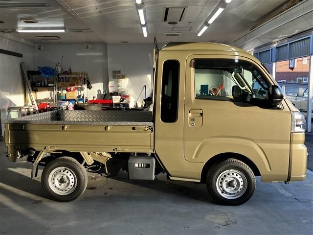 DAIHATSU HIJET truck 4WD 2022