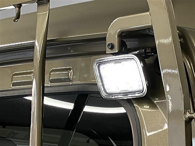 DAIHATSU HIJET truck 4WD 2022