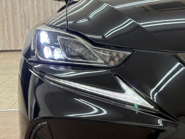 TOYOTA LEXUS IS300h 2017