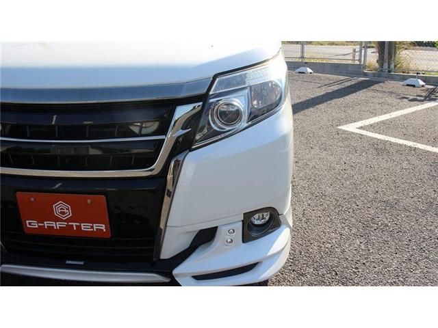 TOYOTA ESQUIRE HYBRID 2016