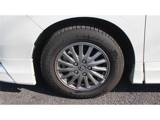 TOYOTA ESQUIRE HYBRID 2016