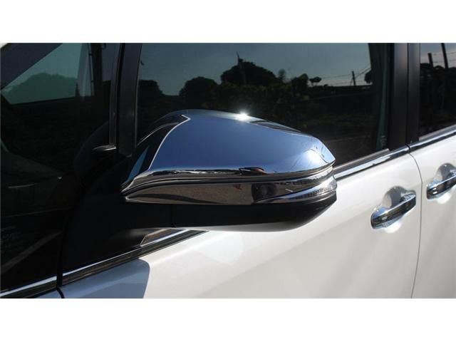 TOYOTA ESQUIRE HYBRID 2016