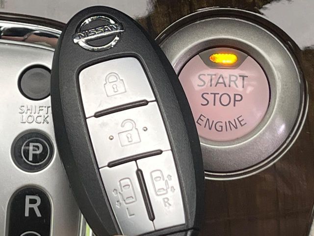 NISSAN SERENA  WG 2011