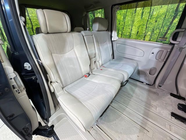 NISSAN SERENA  WG 2011