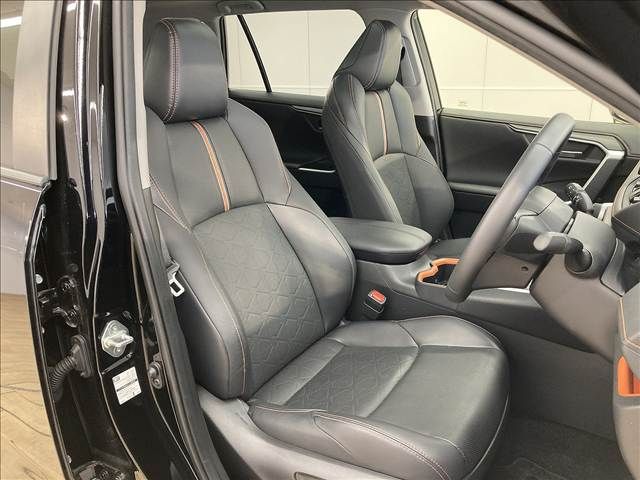 TOYOTA RAV4 4WD 2023