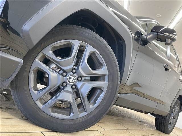 TOYOTA RAV4 4WD 2023