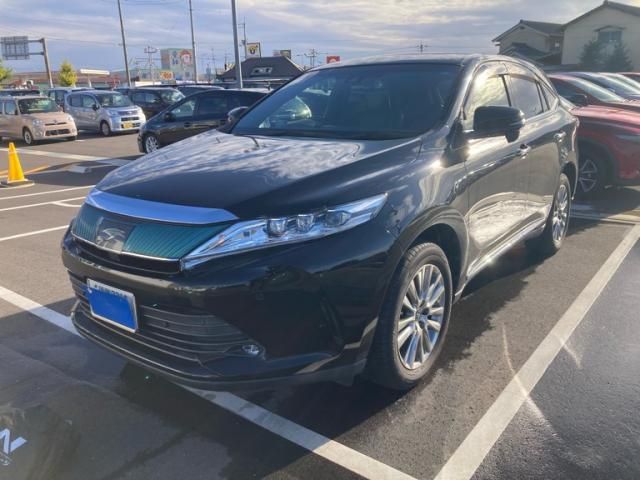 TOYOTA HARRIER 2WD 2017