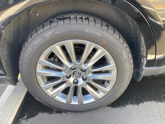 TOYOTA HARRIER 2WD 2017