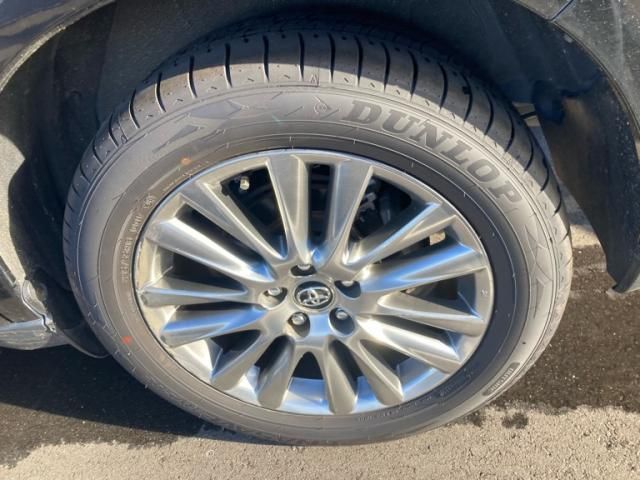 TOYOTA HARRIER 2WD 2017