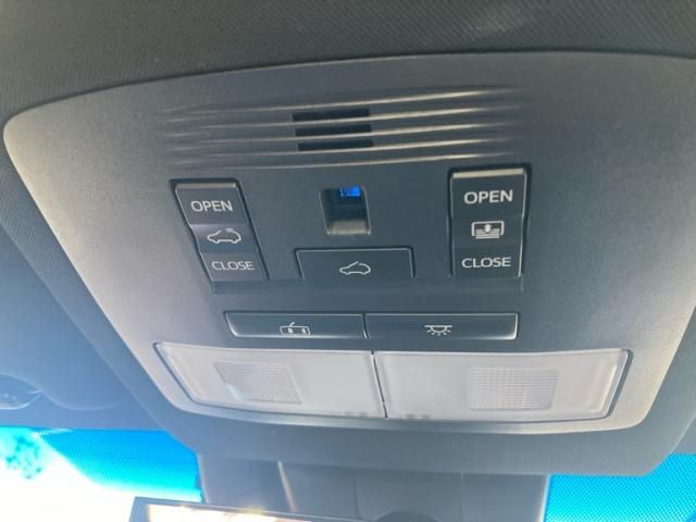 TOYOTA HARRIER 2WD 2017