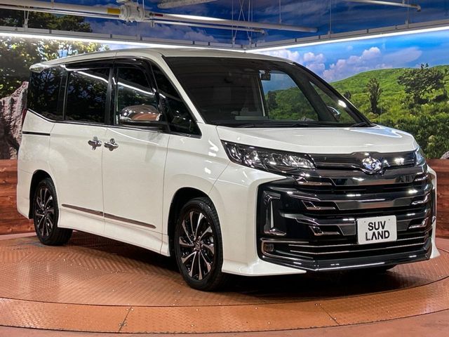 TOYOTA NOAH 2023