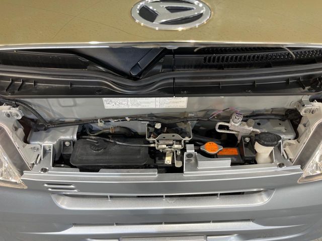 DAIHATSU HIJET CARGO 2016