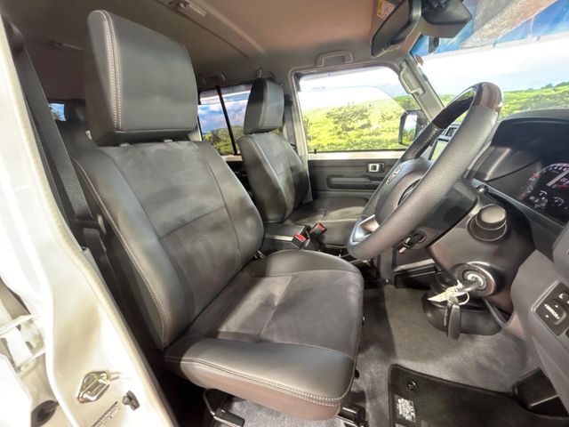 TOYOTA LANDCRUISER 70 2025