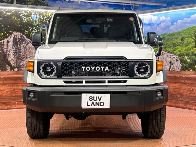 TOYOTA LANDCRUISER 70 2025