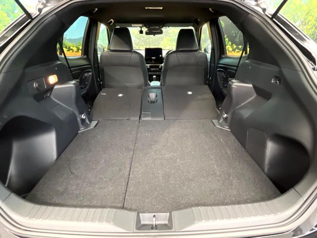 TOYOTA YARIS CROSS 2025