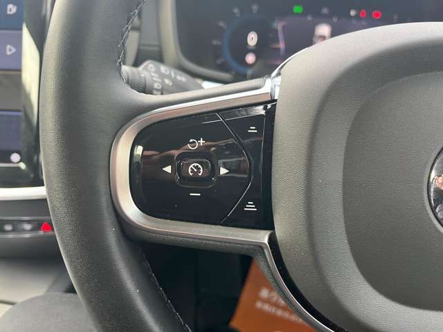 VOLVO VOLVO V60 2023