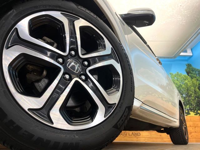 HONDA VEZEL HYBRID 2017