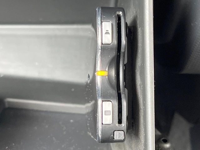 MITSUBISHI DELICA D:2 2WD 2011